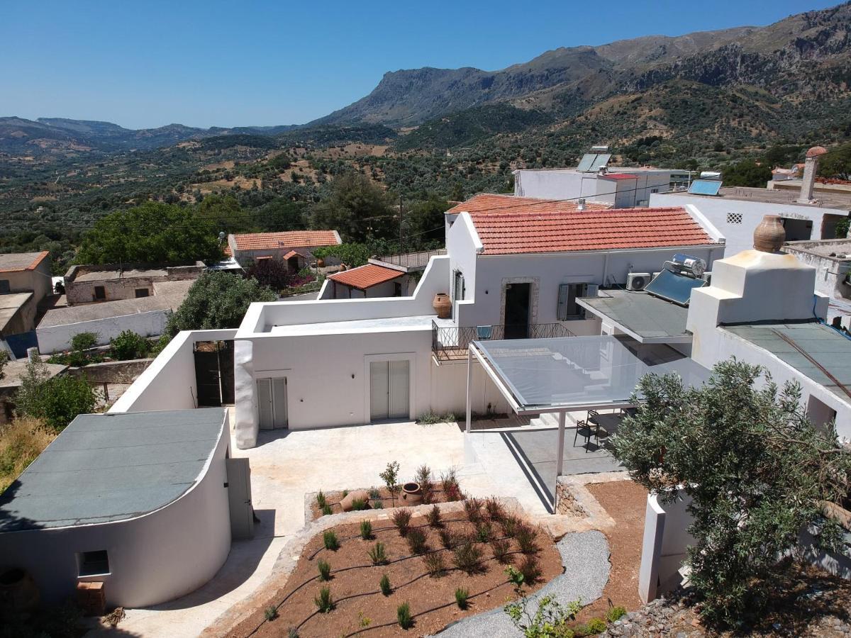 Fourfouras Cottage Exterior photo